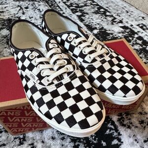 Vans Authentic Lowpro - Embroidered Check Black - BRAND NEW!